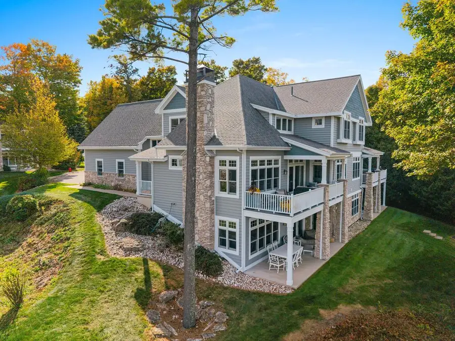 10687 Mariners Pointe Dr #1002, Sister Bay, WI 54234 - #3