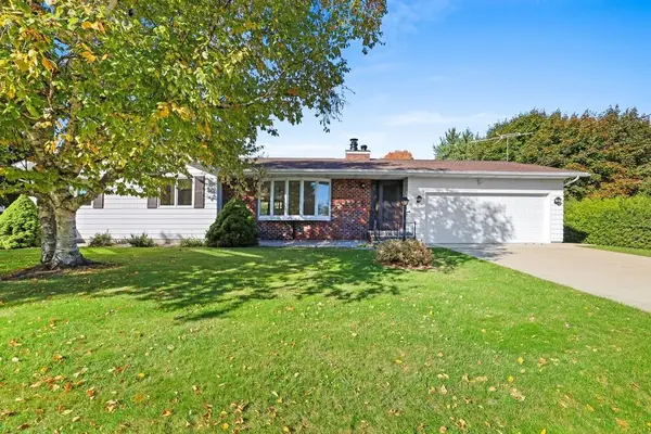 11 Cumberland Ave, Sturgeon Bay, WI 54235