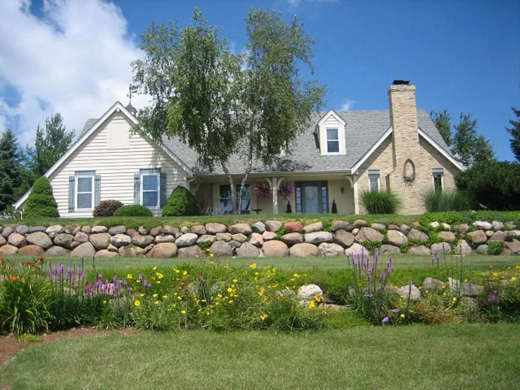 S28W31464 County Road DE, Waukesha, WI 53189 - #1