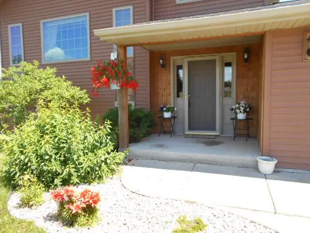 W7871 Amstel COURT, Holmen, WI 54636 - Image #2