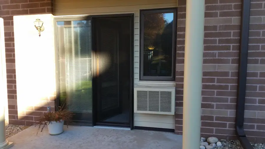 530 N Silverbrook DRIVE #108, West Bend, WI 53090 - #2