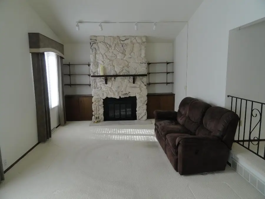 5313 Somerset LANE S, Greenfield, WI 53221 - #3