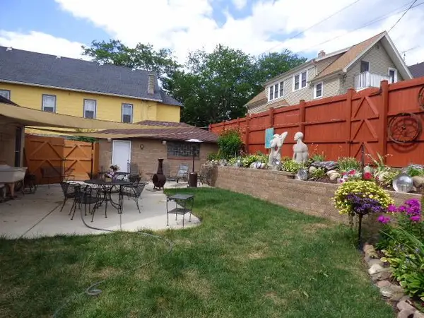 2708 S Howell AVENUE #2710, Milwaukee, WI 53207