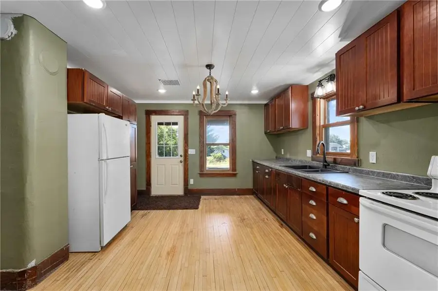 693 E Main Street, Mondovi, WI 54755 - Image #3