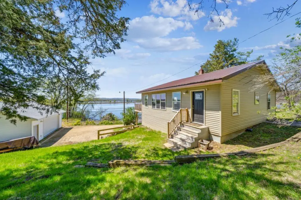 260 State Road 35, Alma, WI 54610 - #1