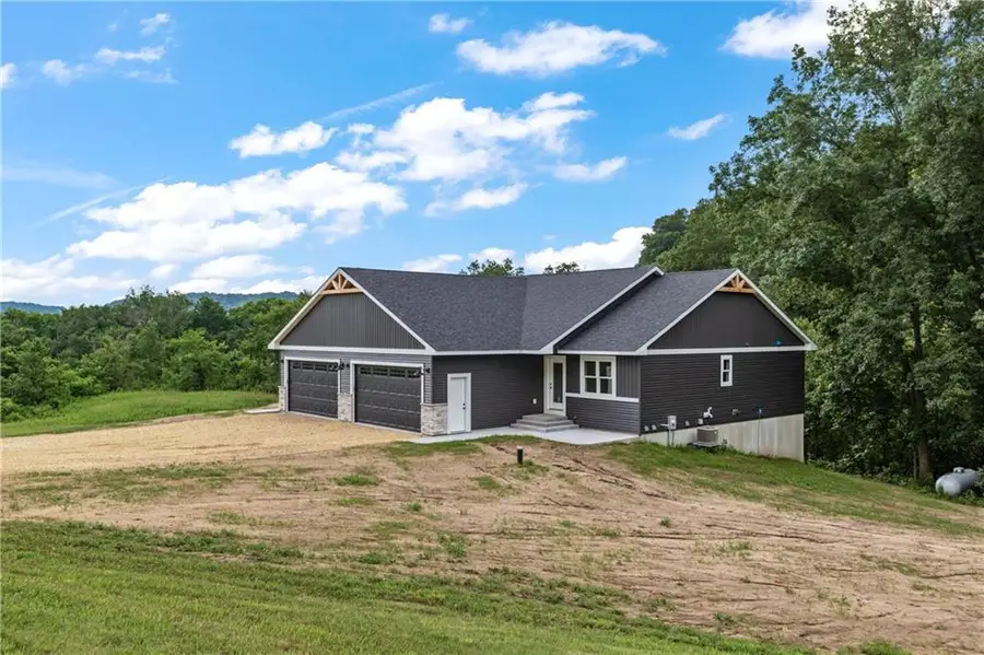 S1546 Shawnee DRIVE #B, Alma, WI 54610 - Image #2