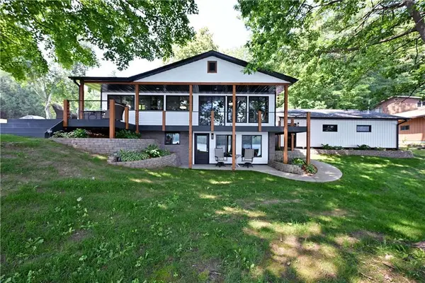 3732 W Hillcrest Lane, Sarona, WI 54870