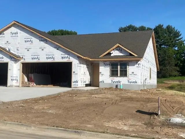 5121 Maple Leaf Path, Eau Claire, WI 54703 - Image #1