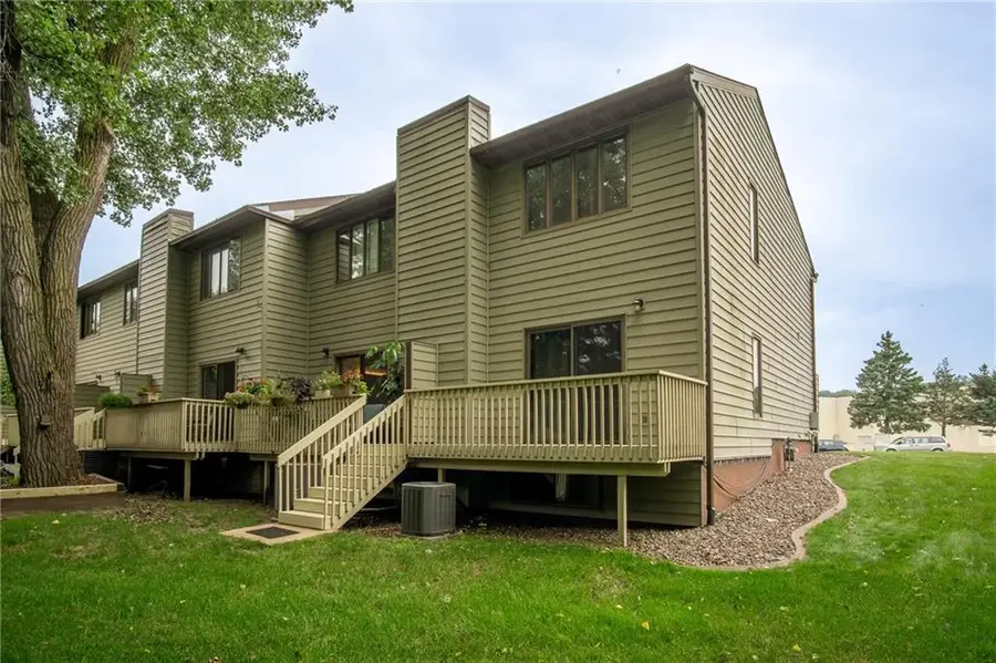 2741 Morningside Drive #8, Eau Claire, WI 54703 - Image #2