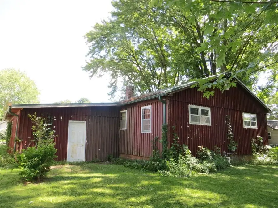 301 Church Street, Thorp, WI 54771 - Image #3