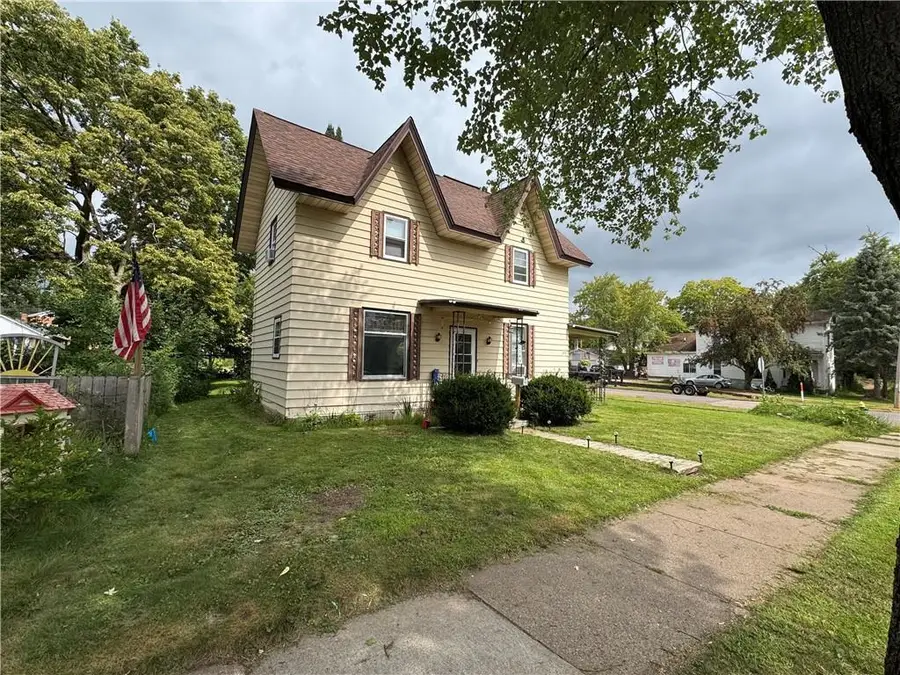 204 W Cedar Street #3, Chippewa Falls, WI 54729 - Image #2