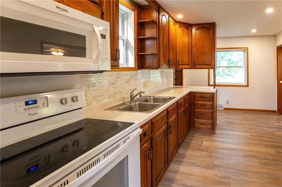 3855 S 17th St, Milwaukee, WI 53221 - Image #3