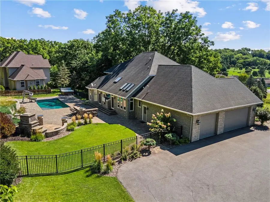 1803 Ironwood Place, Onalaska, WI 54650 - Image #2