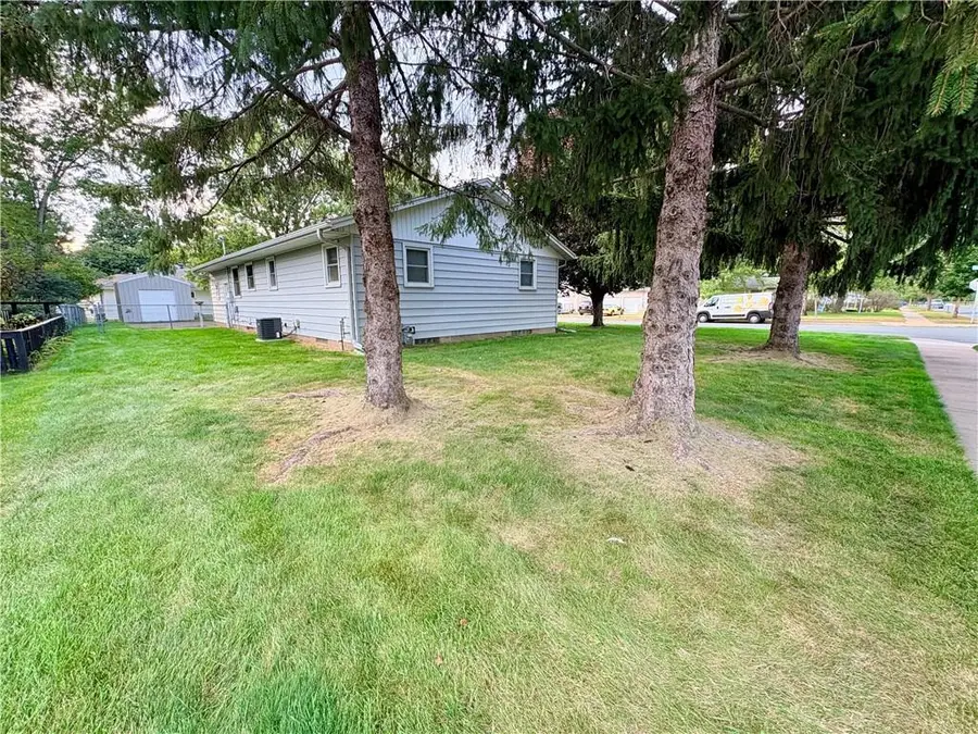 2311 Henry Avenue, Eau Claire, WI 54701 - Image #2