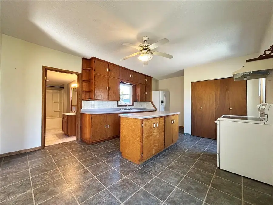 331 Phipps Avenue, Rice Lake, WI 54868 - Image #2