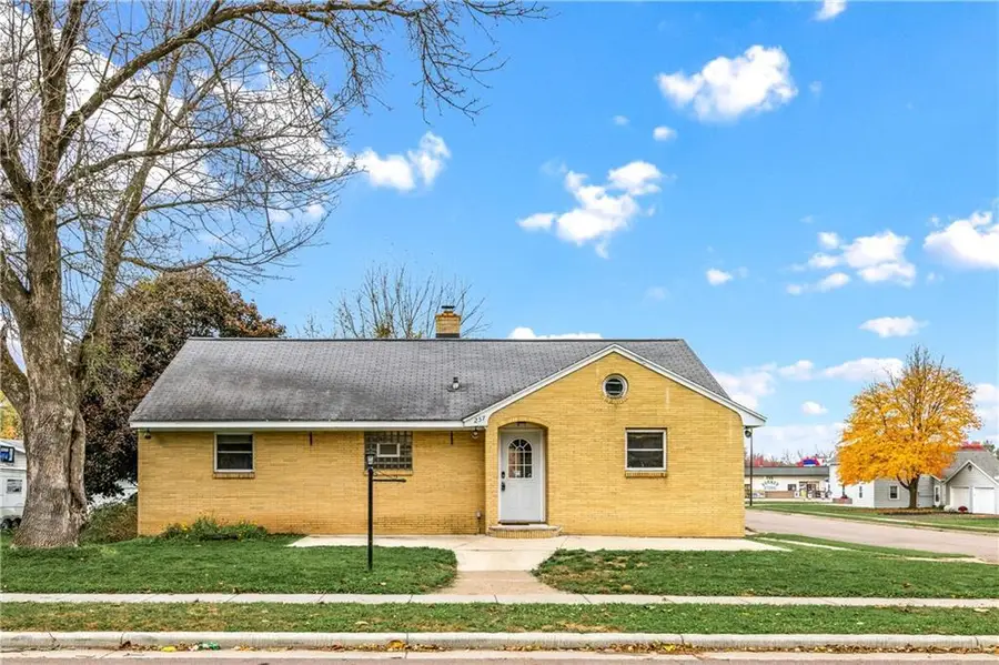 257 E McKinley Avenue, Fall Creek, WI 54742 - Image #2