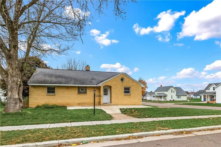 257 E McKinley Avenue, Fall Creek, WI 54742 - Image #3