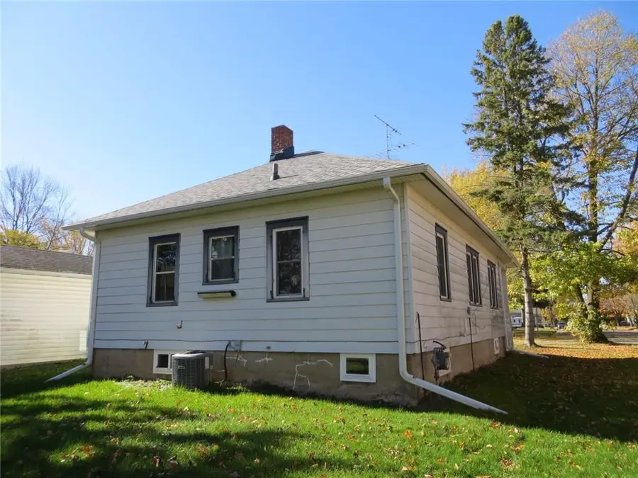 510 Washington Street, Thorp, WI 54771 - Image #3