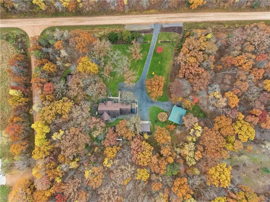 E29206 River Road, Stanley, WI 54768 - Image #3