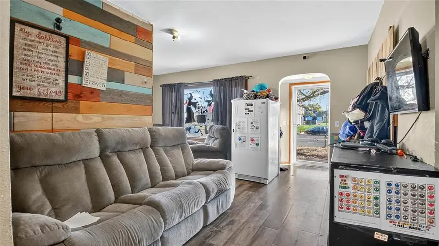 1028 Woodward Avenue, Chippewa Falls, WI 54729 - Image #2