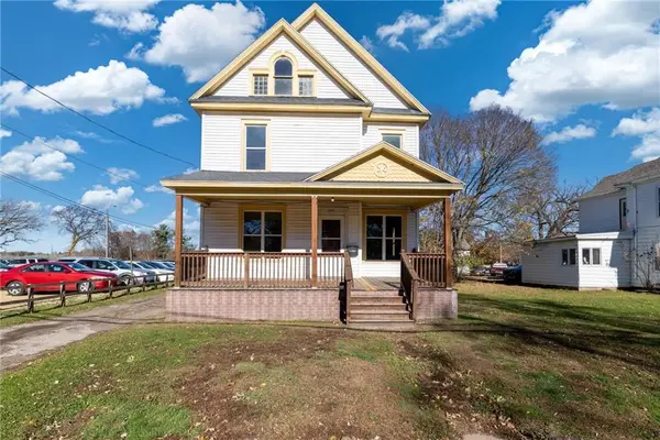 207 12th Avenue, Menomonie, WI 54751