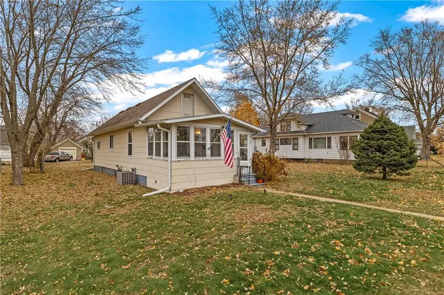 1524 Lyndale Avenue, Eau Claire, WI 54701 - Image #2