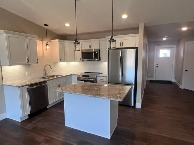 4916 Woodland Park Drive, Eau Claire, WI 54701 - Image #2