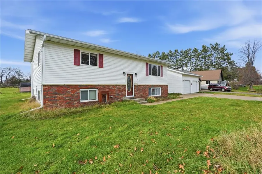 816 E 9th Street, Ladysmith, WI 54848 - Image #2