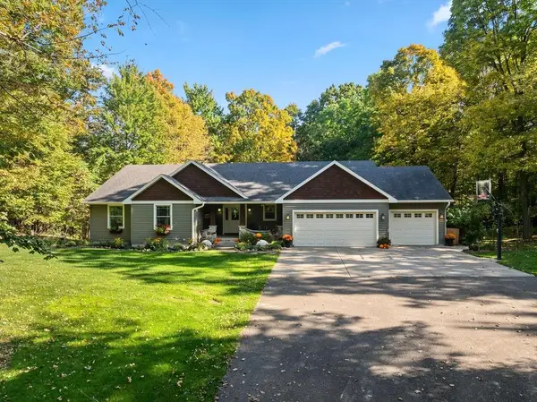 N2460 Oakdale Drive, Fall Creek, WI 54742