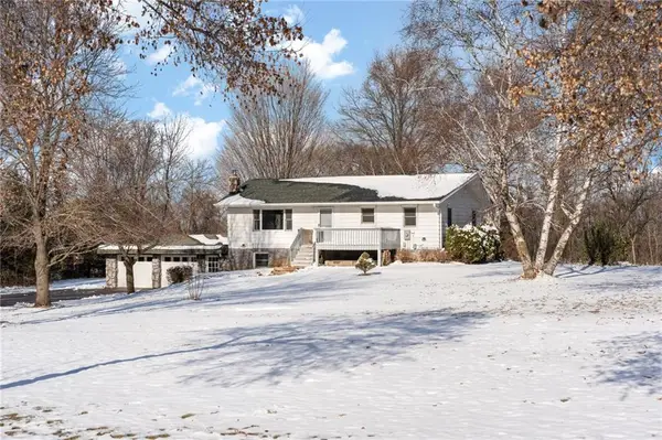 806 Glover Road, River Falls, WI 54022