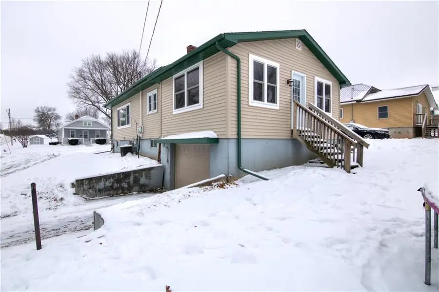 701 W 4th Street, Neillsville, WI 54456 - Image #2