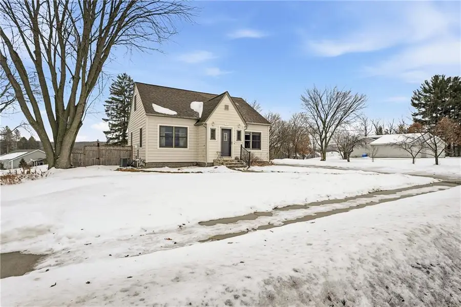 4903 Jeffers Road, Eau Claire, WI 54703 - Image #2