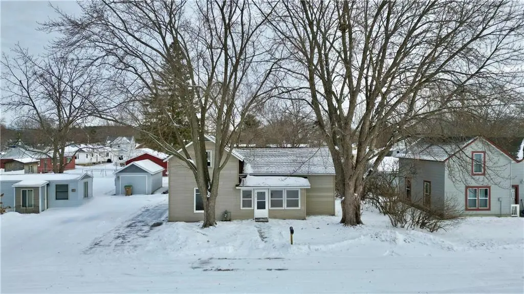 N5W31557 Huckleberry WAY S, Delafield, WI 53018 - Image #1
