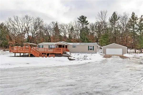 W8967 Oak Ridge Road, Black River Falls, WI 54615