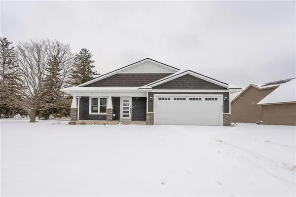 2352 St Andrews Drive, Altoona, WI 54720