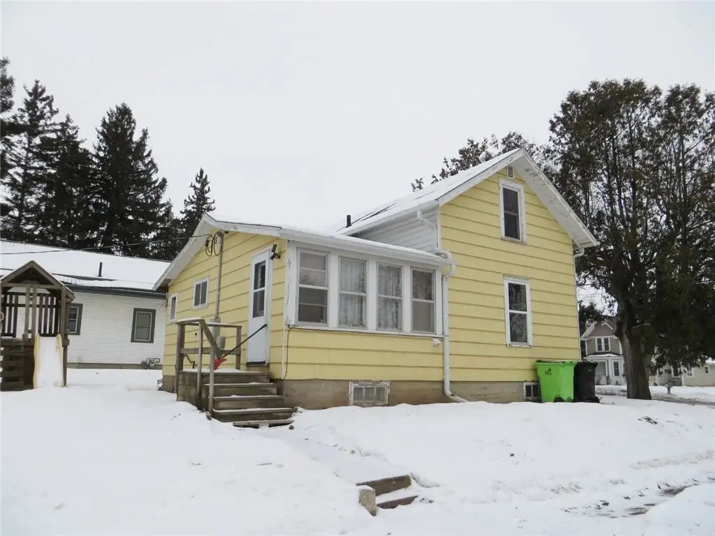 301 S Washington Street, Thorp, WI 54771 - #1
