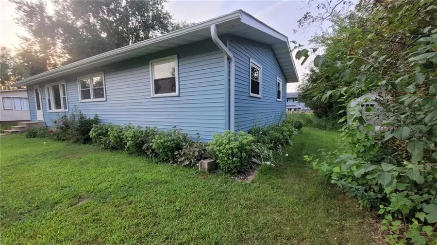 2212 Bartlett Avenue, Altoona, WI 54720 - #2