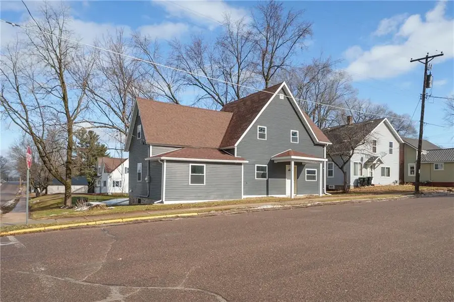 114 W School Street, Greenwood, WI 54437 - #2