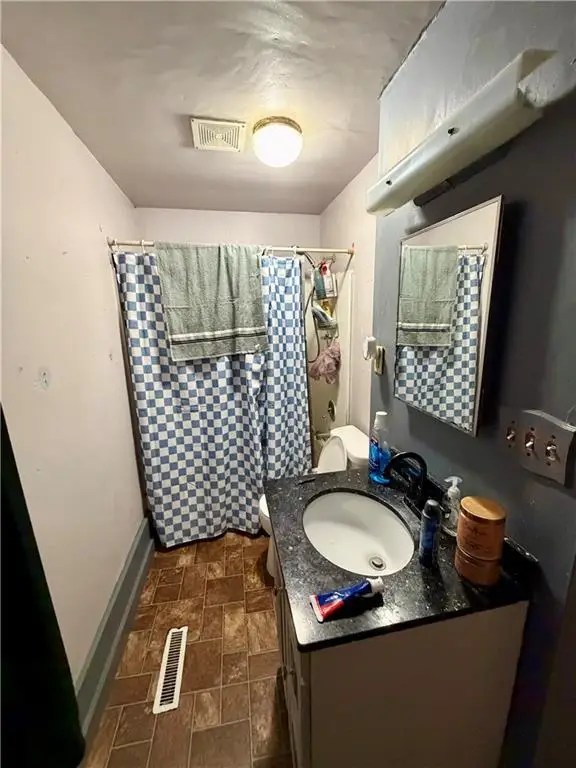 614 Barstow Street #2, Eau Claire, WI 54703 - #3