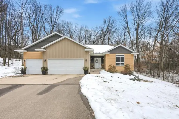 129 Grey Friar Lane, Eau Claire, WI 54701