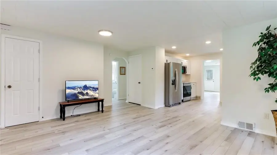 1435 Mckinley Road, Eau Claire, WI 54703 - #3