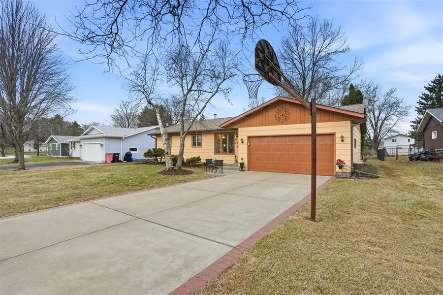 804 Roberts Street, Altoona, WI 54720 - #3