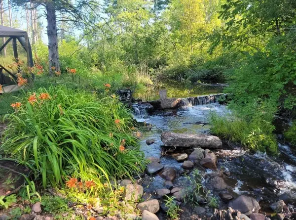 8725W River Road, Ojibwa, WI 54862