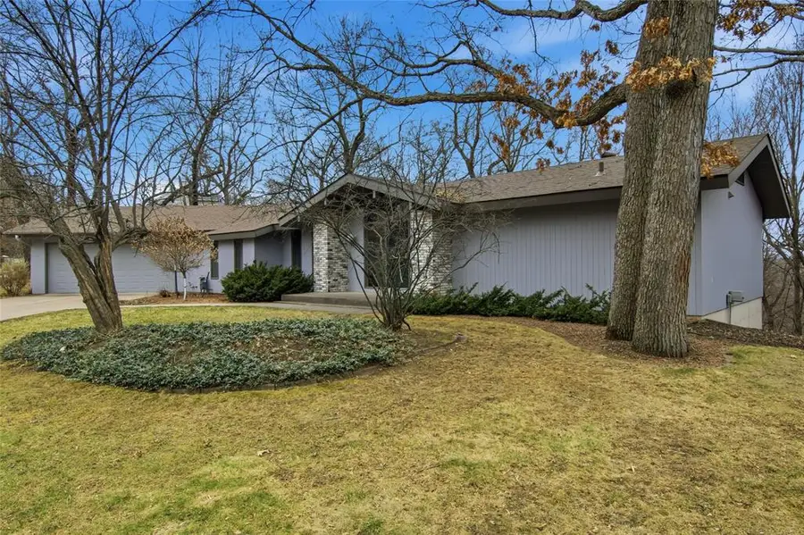 4322 Woodridge Drive, Eau Claire, WI 54701 - #3