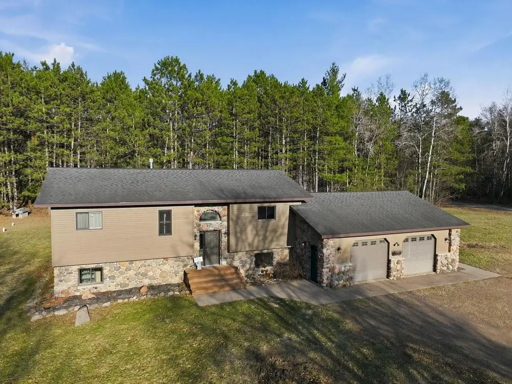 1021 N Trails End St Avenue, Bruce, WI 54819 - #1