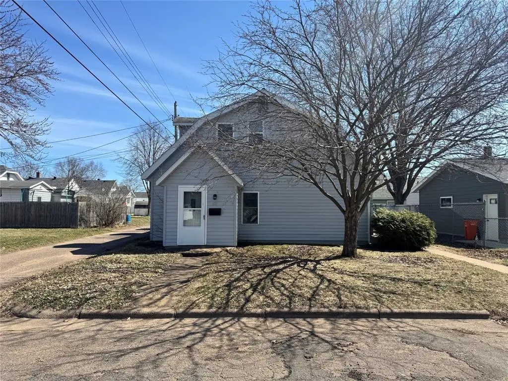 1009-1011 Saint Augustine #2, Chippewa Falls, WI 54729 - #1