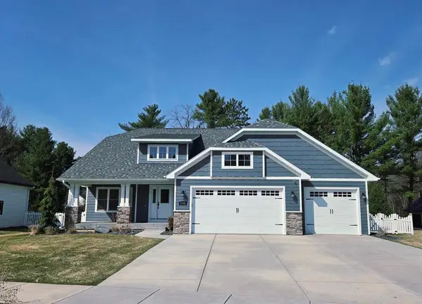 3746 Crest Ridge Court, Eau Claire, WI 54701