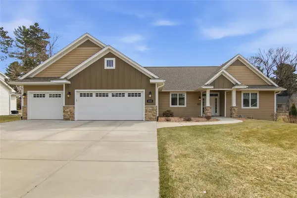3729 Crest Ridge Court, Eau Claire, WI 54701