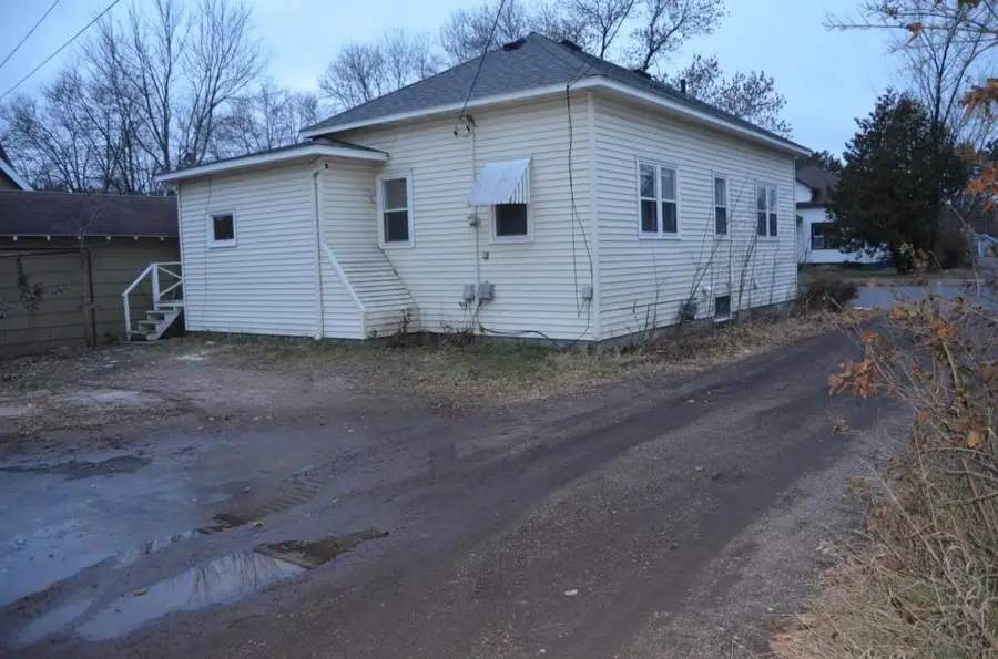 210 High Street, Spooner, WI 54801 - #3