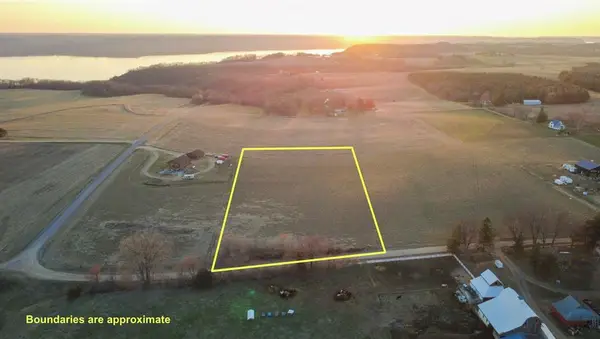 TBD Riesgraf Lane, Stockholm, WI 54769